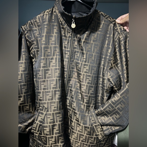 Reversible jacket - Picture 2 of 6